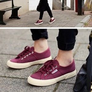 Superga. Size 8